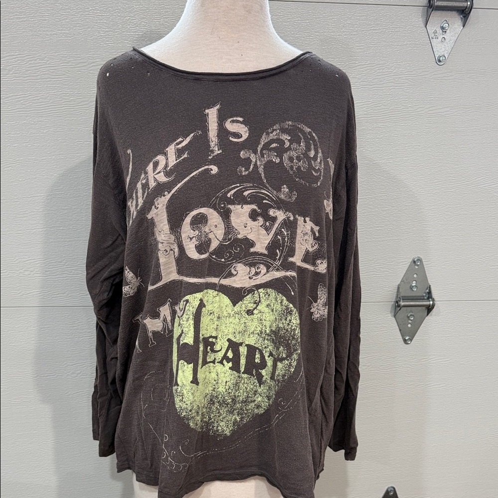 Women's Graphic Long Sleeve Top - Black and Green